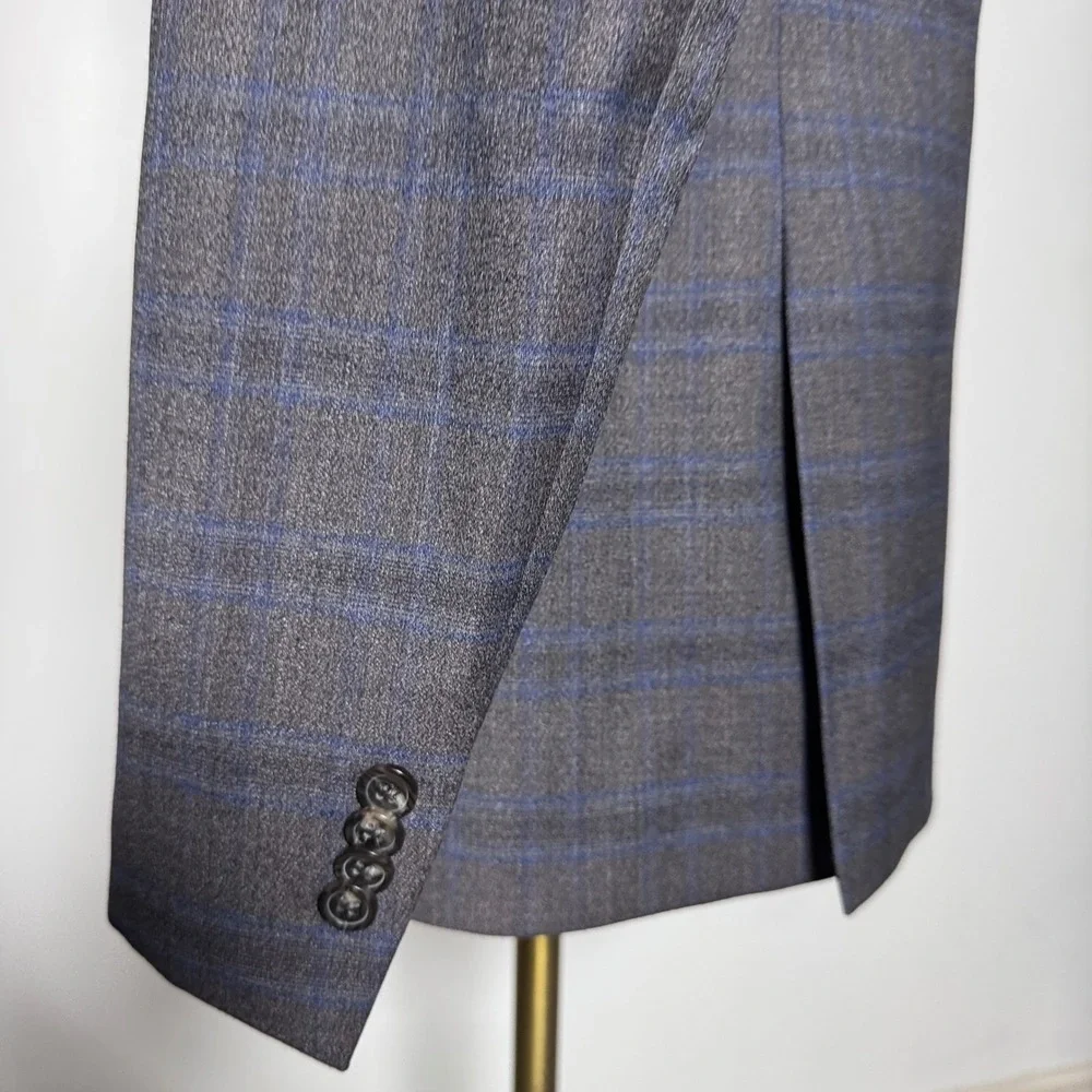 Tommy Hilfiger Blazer Mens 42S Grey Blue Plaid Wool Blend Two Button Sport Coat
